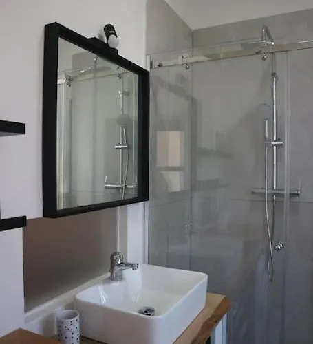 Emy House Charming Stunning Views Balcony Ac