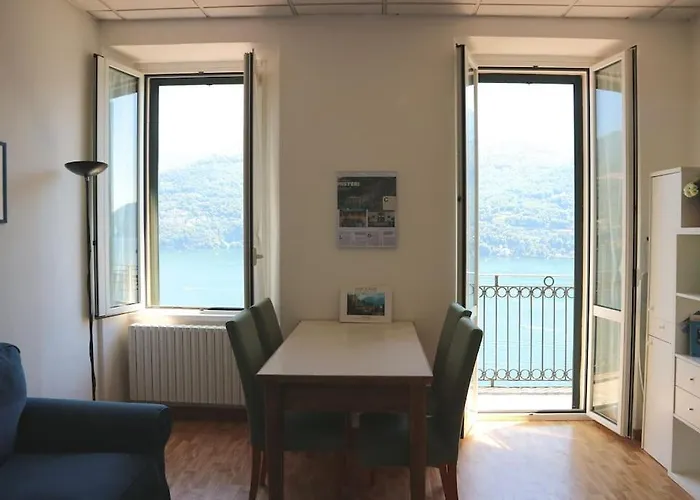 Emy House Charming Stunning Views Balcony Ac Daire Carate Urio