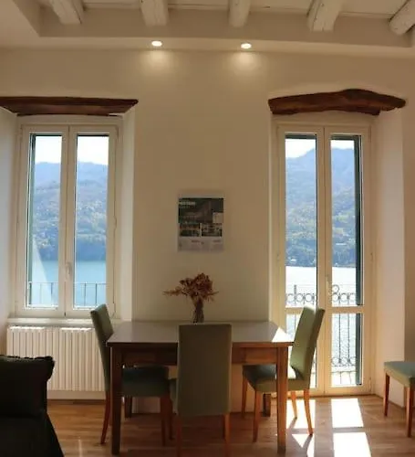 아파트 Emy House Charming Stunning Views Balcony Ac